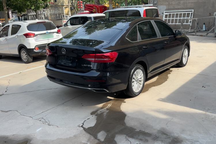 Used Volkswagen Lavida 2021 1.5L Automatic Vision Edition Exterior 4