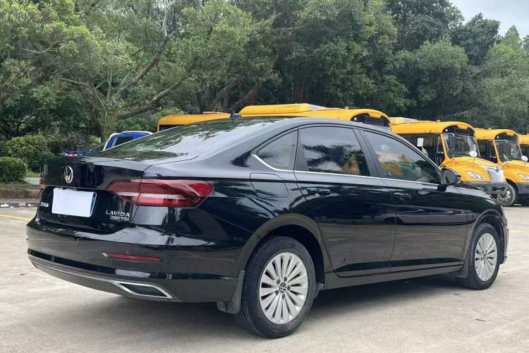 Used Volkswagen Lavida 2021 280TSI DSG Comfort Edition Exterior 6