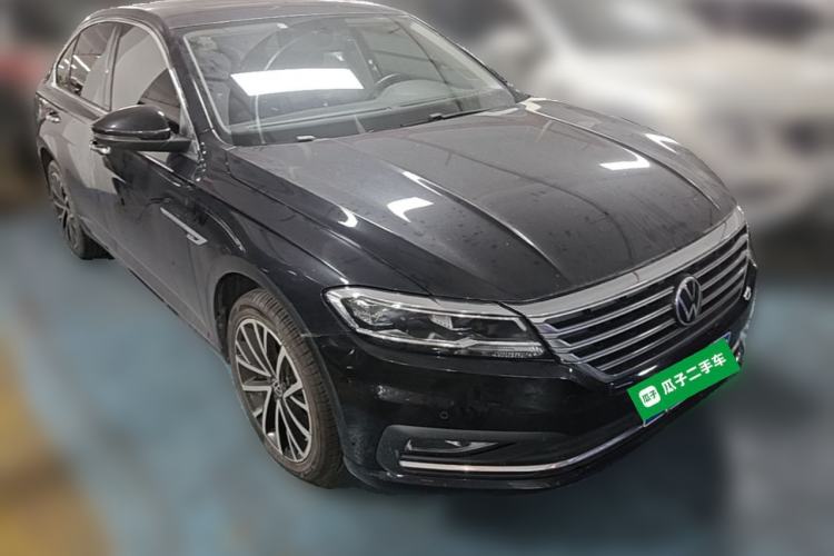 Used Volkswagen Lavida 2021 280TSI DSG Luxury Edition Front Right 45 Deg