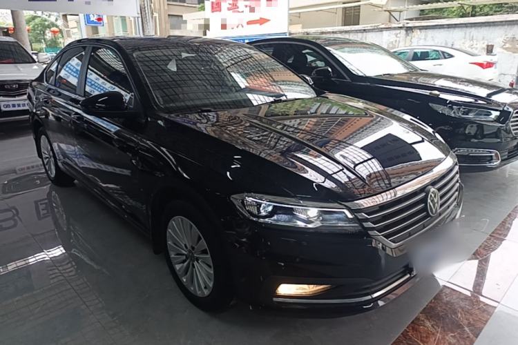 Used Volkswagen Lavida 2021 1.5L Automatic Comfort Edition Front Right 45 Deg