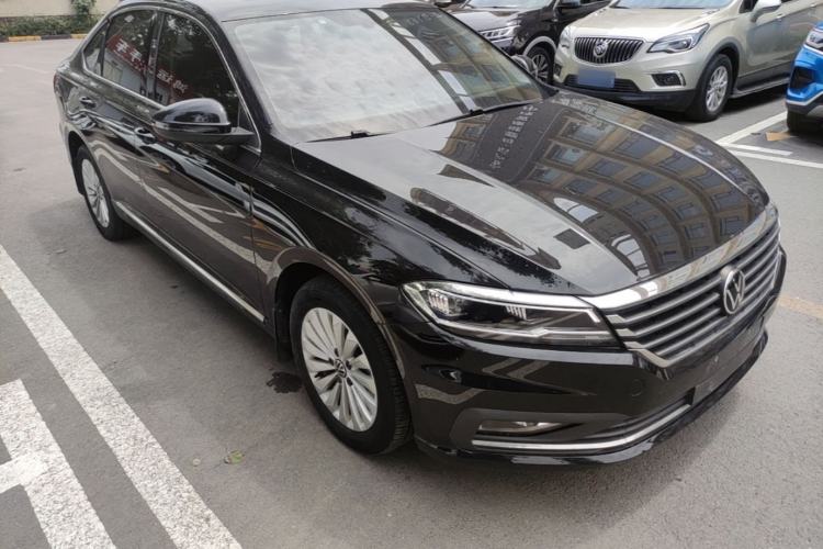 Used Volkswagen Lavida 2021 1.5L Automatic Comfort Edition Front Right 45 Deg