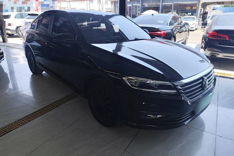 Used Volkswagen Lavida 2021 280TSI DSG Comfort Edition Front Right 45 Deg