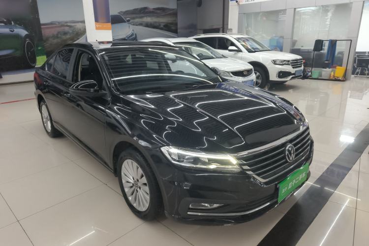 Used Volkswagen Lavida 2021 280TSI DSG Comfort Edition Front Right 45 Deg
