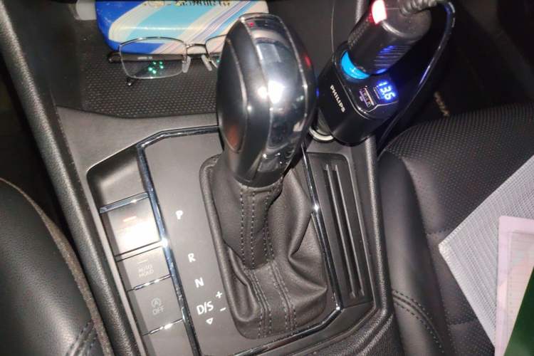 Used Volkswagen Lavida 2021 1.5L Automatic Comfort Edition Gear Lever
