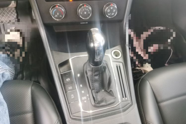 Used Volkswagen Lavida 2021 1.5L Automatic Comfort Edition Gear Lever