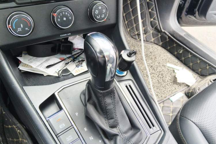 Used Volkswagen Lavida 2021 1.5L Automatic Comfort Edition Gear Lever