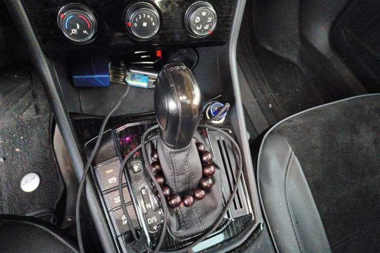 Used Volkswagen Lavida 2021 1.5L Automatic Comfort Edition Gear Lever
