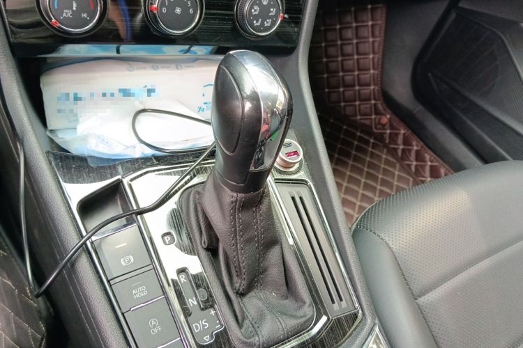 Used Volkswagen Lavida 2021 1.5L Automatic Comfort Edition Gear Lever