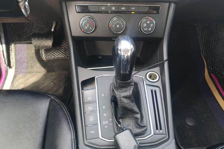 Used Volkswagen Lavida 2021 280TSI DSG Comfort Edition Gear Lever