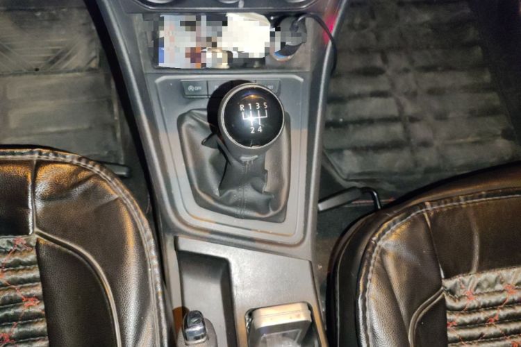 Used Volkswagen Lavida 2021 1.5L Manual Fashion Edition Gear Lever