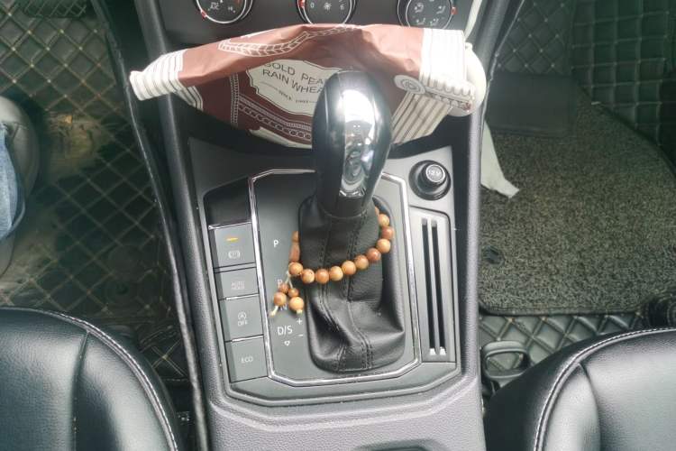 Used Volkswagen Lavida 2021 280TSI DSG Comfort Edition Gear Lever