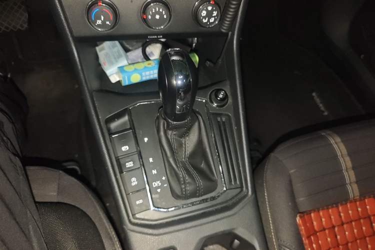 Used Volkswagen Lavida 2021 280TSI DSG Comfort Edition Gear Lever