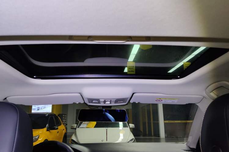 Used Volkswagen Lavida 2021 1.5L Automatic Comfort Edition Headliner