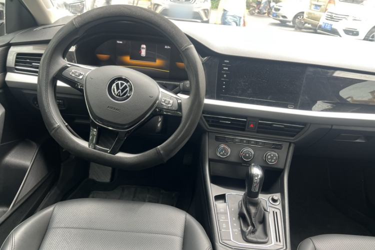 Used Volkswagen Lavida 2021 1.5L Automatic Comfort Edition Interior 1