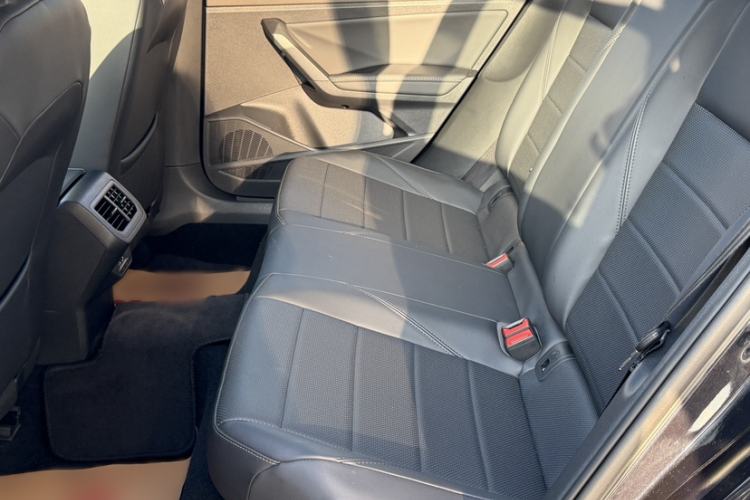 Used Volkswagen Lavida 2021 1.5L Automatic Comfort Edition Interior 2