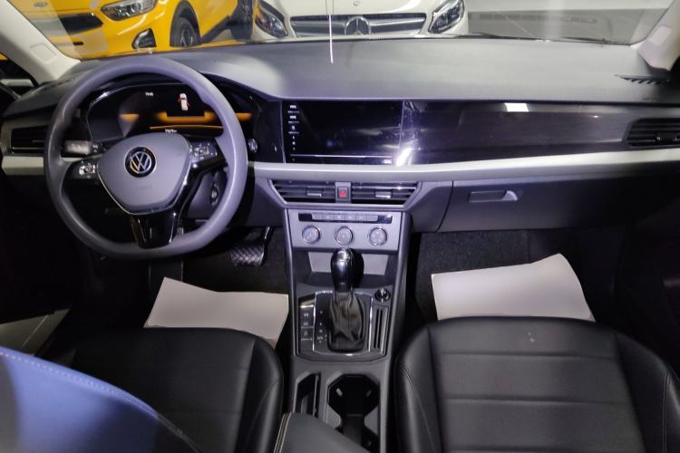 Used Volkswagen Lavida 2021 1.5L Automatic Comfort Edition Interior 2