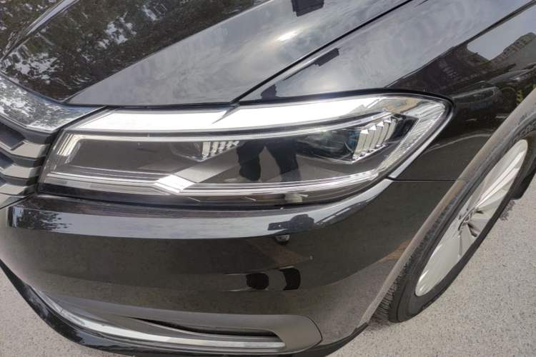 Used Volkswagen Lavida 2021 1.5L Automatic Comfort Edition Left Front Headlight