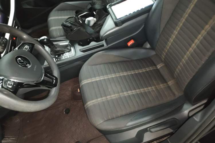 Used Volkswagen Lavida 2021 280TSI DSG Comfort Edition Left Front Seat