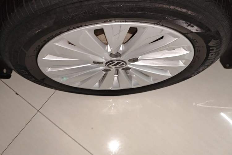Used Volkswagen Lavida 2021 280TSI DSG Comfort Edition Left Front Wheel Hub