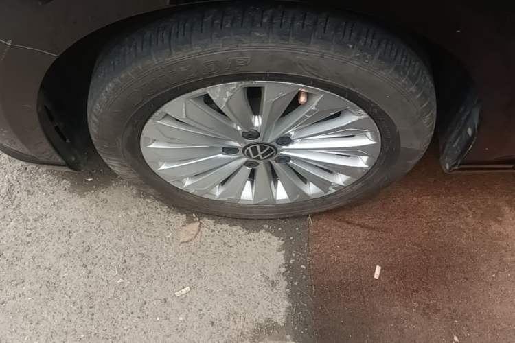 Used Volkswagen Lavida 2021 280TSI DSG Comfort Edition Left Front Wheel Hub