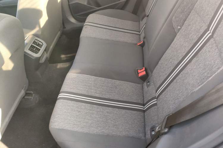 Used Volkswagen Lavida 2021 1.5L Automatic Fashion Edition Left Rear Seat