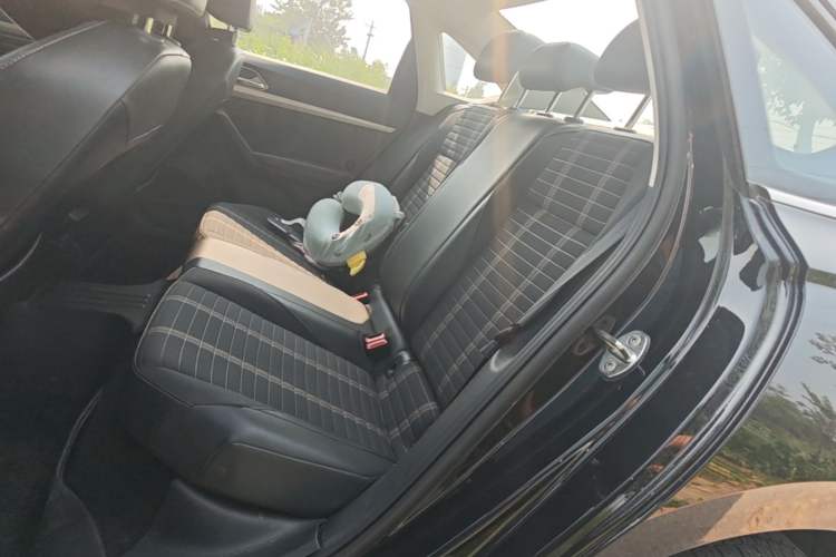 Used Volkswagen Lavida 2021 280TSI DSG Comfort Edition Left Rear Seat