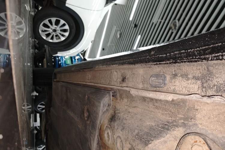 Used Volkswagen Lavida 2021 280TSI DSG Comfort Edition Left Side Sill