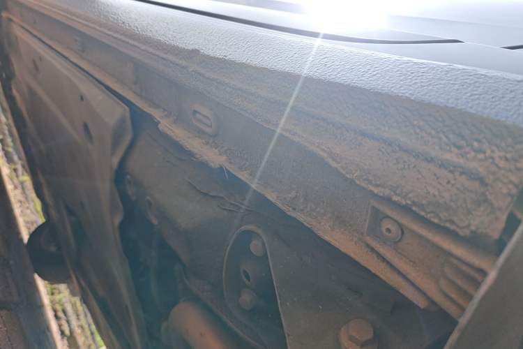 Used Volkswagen Lavida 2021 1.5L Automatic Comfort Edition Left Side Sill