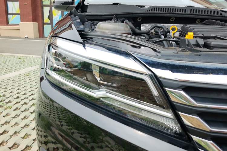 Used Volkswagen Lavida 2021 280TSI DSG Comfort Edition Right Front Headlight
