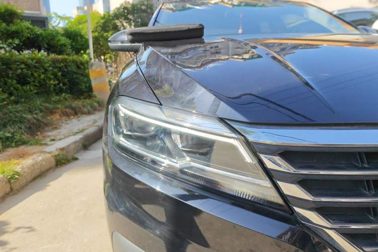 Used Volkswagen Lavida 2021 1.5L Automatic Comfort Edition Right Front Headlight