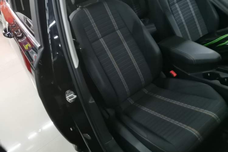 Used Volkswagen Lavida 2021 280TSI DSG Comfort Edition Right Front Seat
