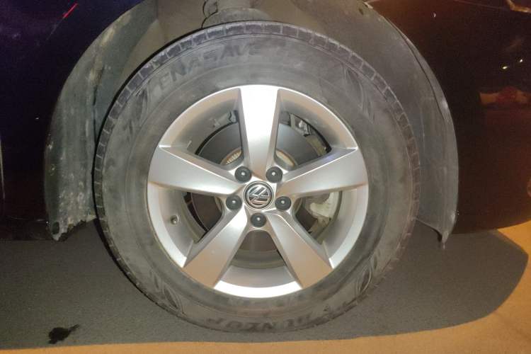 Used Volkswagen Lavida 2021 1.5L Manual Fashion Edition Right Front Wheel Hub