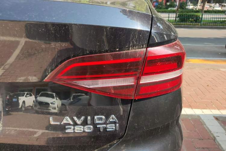 Used Volkswagen Lavida 2021 280TSI DSG Comfort Edition Right Rear Taillight
