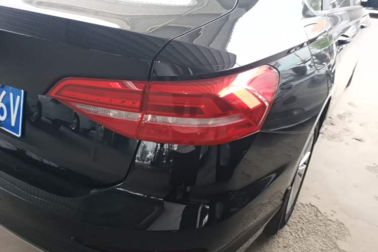 Used Volkswagen Lavida 2021 280TSI DSG Comfort Edition Right Rear Taillight