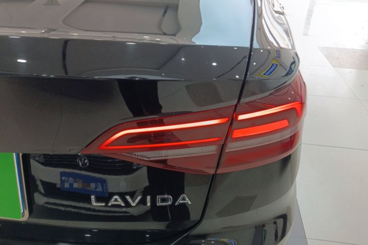 Used Volkswagen Lavida 2021 1.5L Automatic Comfort Edition Right Rear Taillight