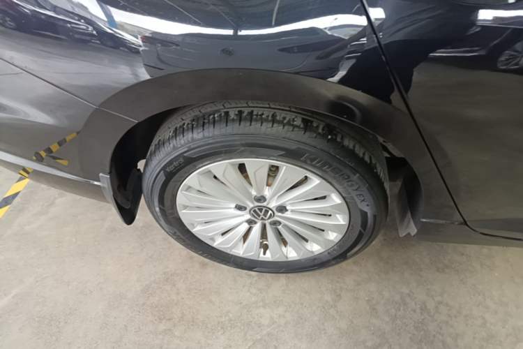 Used Volkswagen Lavida 2021 280TSI DSG Comfort Edition Right Rear Wheel Hub