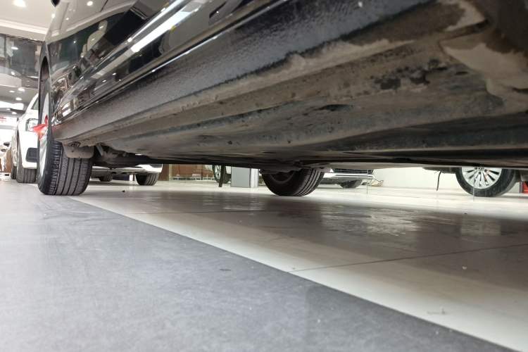 Used Volkswagen Lavida 2021 1.5L Automatic Comfort Edition Right Side Sill