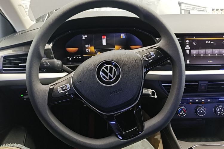 Used Volkswagen Lavida 2021 1.5L Automatic Comfort Edition Steering Wheel