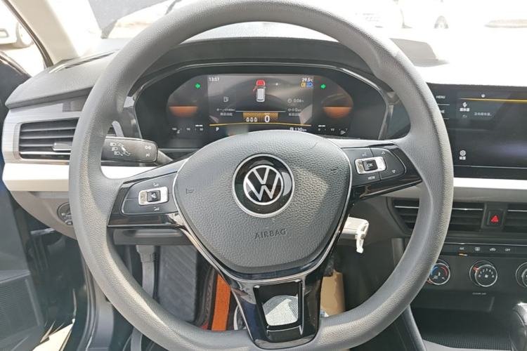 Used Volkswagen Lavida 2021 1.5L Automatic Comfort Edition Steering Wheel