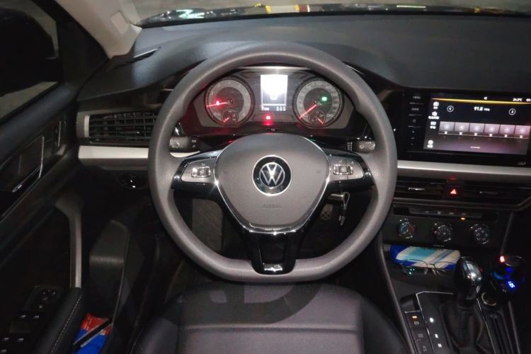 Used Volkswagen Lavida 2021 1.5L Automatic Comfort Edition Steering Wheel