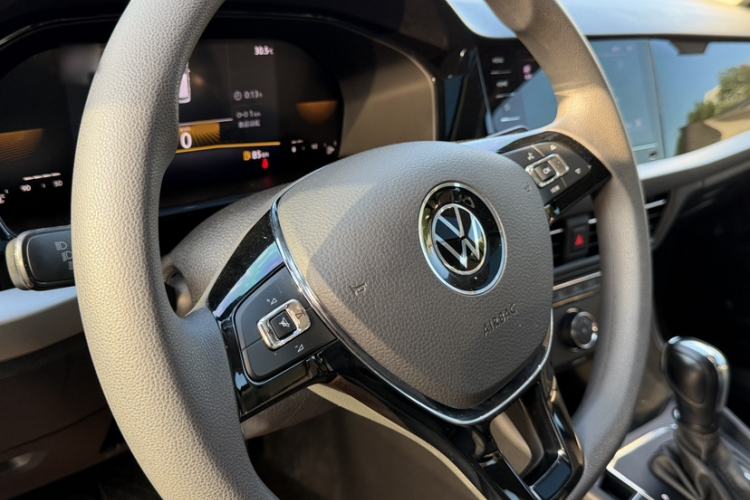 Used Volkswagen Lavida 2021 1.5L Automatic Comfort Edition Steering Wheel