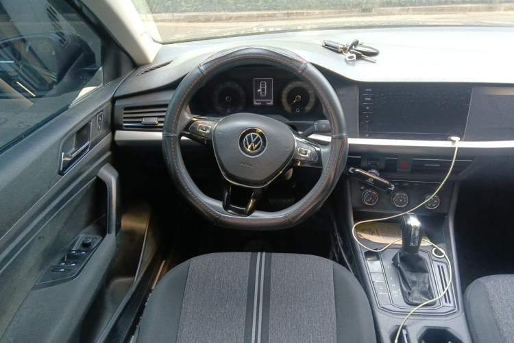 Used Volkswagen Lavida 2021 1.5L Automatic Fashion Edition Steering Wheel