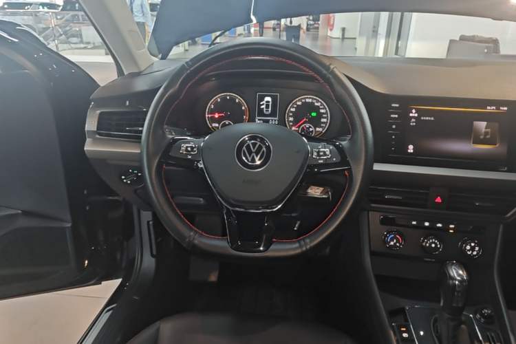 Used Volkswagen Lavida 2021 1.5L Automatic Comfort Edition Steering Wheel