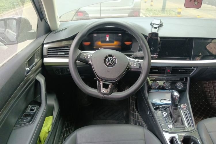 Used Volkswagen Lavida 2021 1.5L Automatic Comfort Edition Steering Wheel