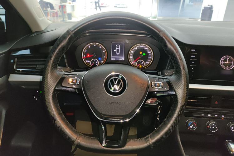 Used Volkswagen Lavida 2021 1.5L Automatic Fashion Edition Steering Wheel