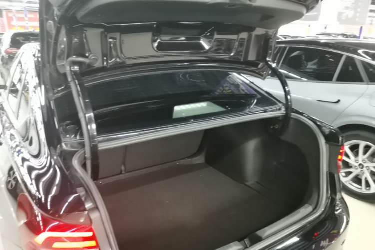 Used Volkswagen Lavida 2021 280TSI DSG Comfort Edition Trunk