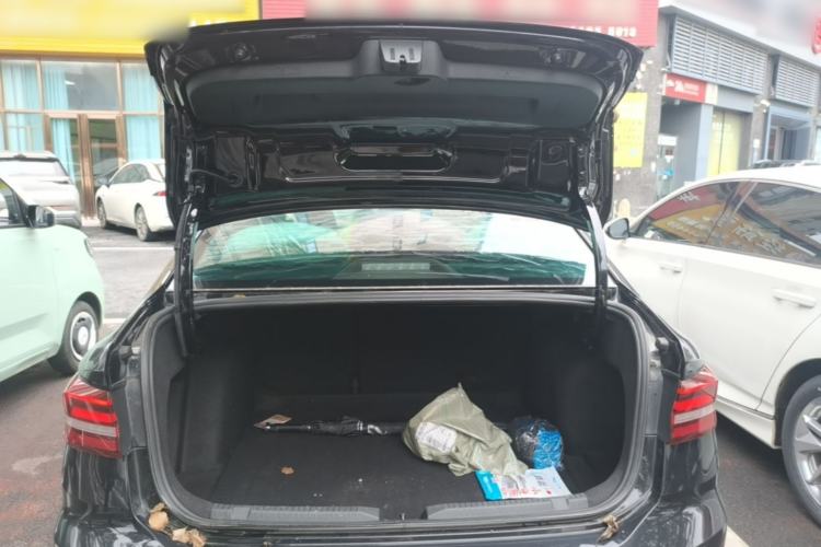 Used Volkswagen Lavida 2021 1.5L Automatic Comfort Edition Trunk