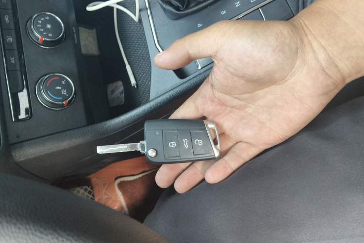 Used Volkswagen Lavida 2021 1.5L Automatic Comfort Edition Vehicle Key