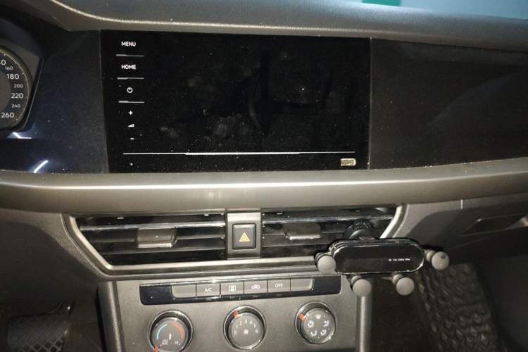 Used Volkswagen Lavida 2021 280TSI DSG Comfort Edition Audio And AC Panel