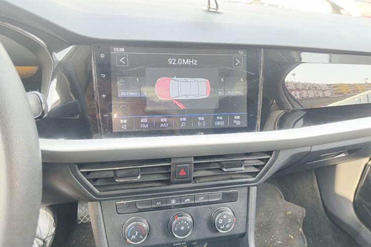 Used Volkswagen Lavida 2021 280TSI DSG Comfort Edition Audio And AC Panel